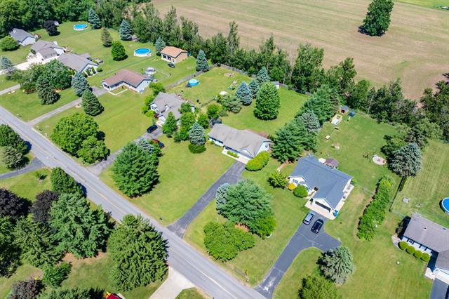 Builiding view forty one for 8146 27Th, Richland, MI. 49083
