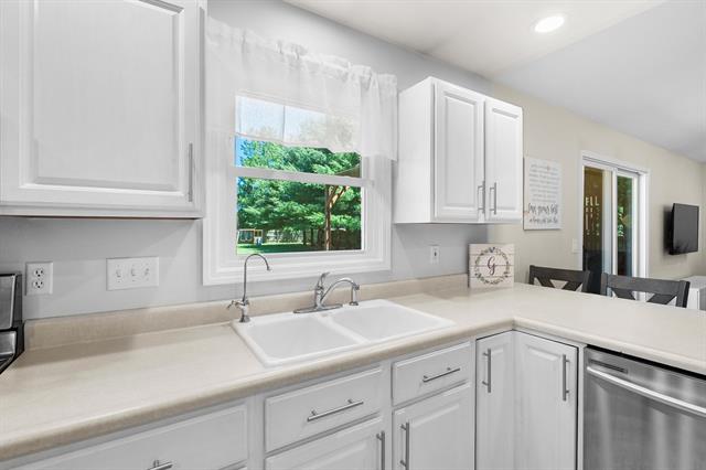 Builiding view seven for 8146 27Th, Richland, MI. 49083
