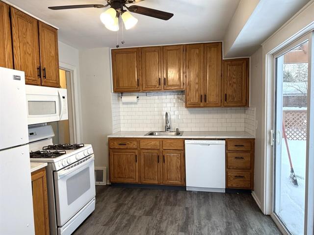 Builiding view twelve for 2631 Liberty, Muskegon, MI. 49441