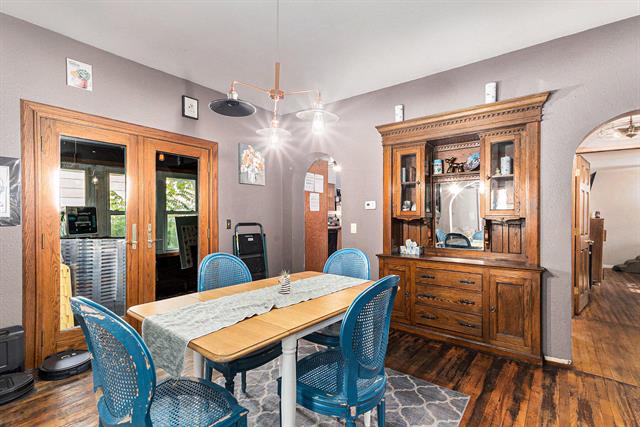 Builiding view three for 709 Loomis, Ludington, MI. 49431