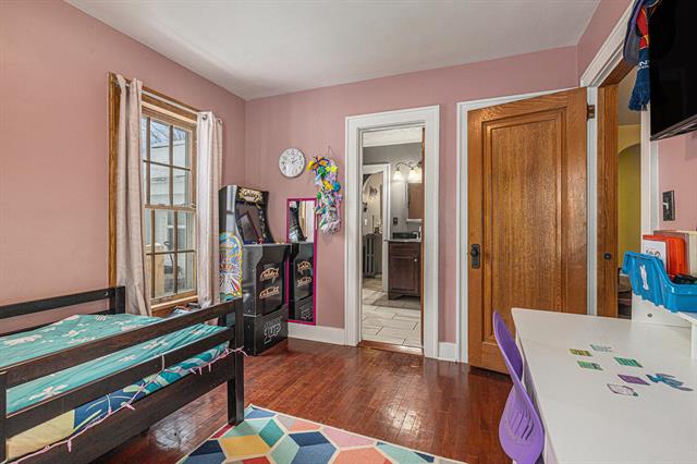 Builiding view sixteen for 218 Grove, Greenville, MI. 48838