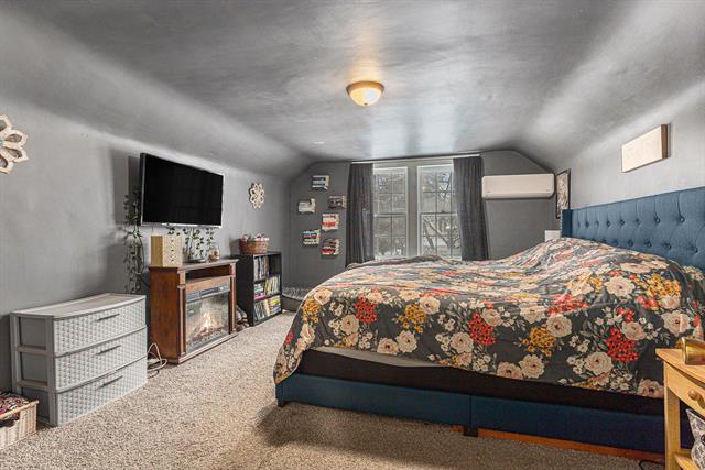 Builiding view thirteen for 218 Grove, Greenville, MI. 48838