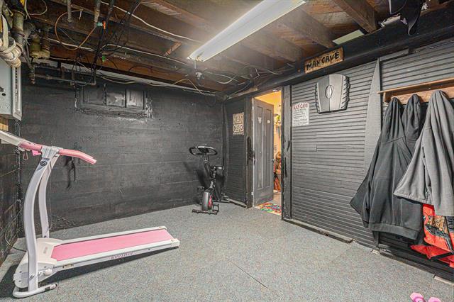 Builiding view twenty three for 218 Grove, Greenville, MI. 48838