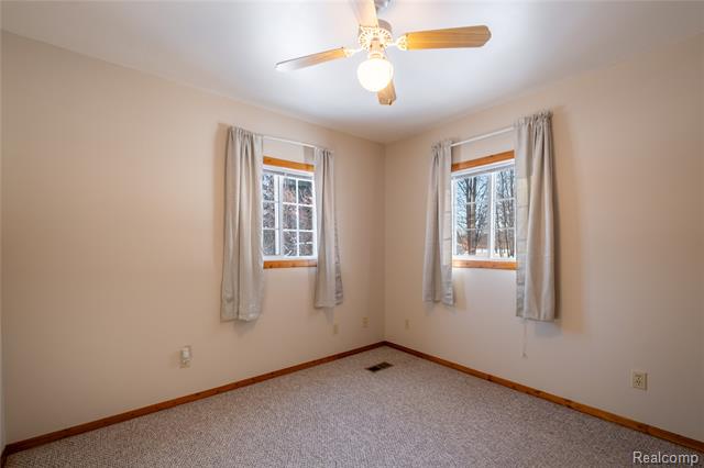 Builiding view six for 5947 Hasco Rd, Vassar, MI. 48768