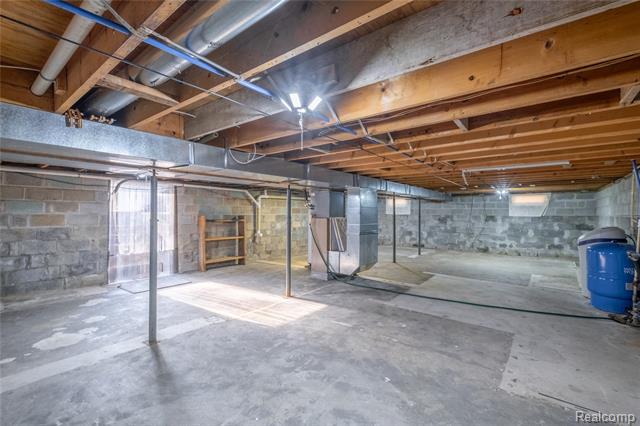 Builiding view ten for 5947 Hasco Rd, Vassar, MI. 48768