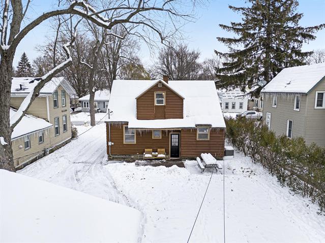 Builiding view eighteen for 314 14Th, Holland, MI. 49423