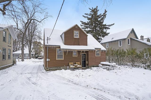 Builiding view seventeen for 314 14Th, Holland, MI. 49423