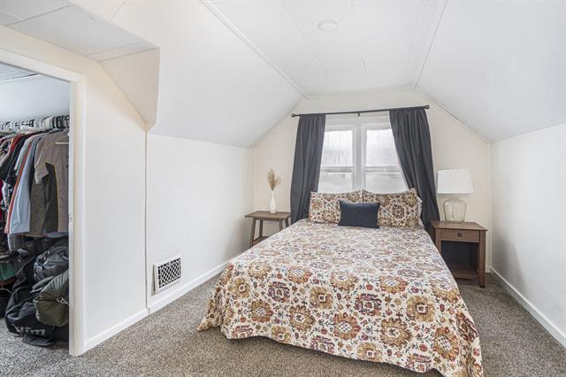 Builiding view twelve for 314 14Th, Holland, MI. 49423