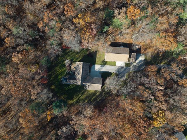 Builiding view forty four for 423 Fernwood, Muskegon, MI. 49442