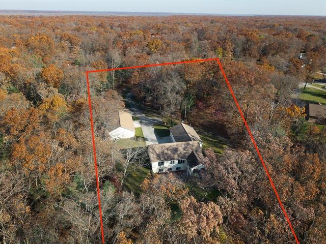 Builiding view forty three for 423 Fernwood, Muskegon, MI. 49442