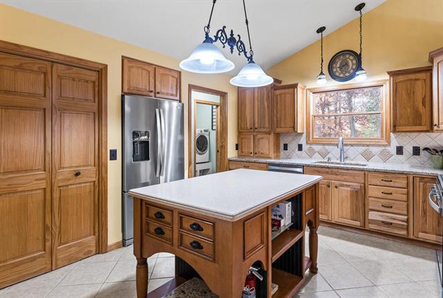 Builiding view fourteen for 423 Fernwood, Muskegon, MI. 49442