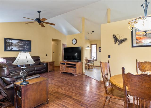 Builiding view ten for 423 Fernwood, Muskegon, MI. 49442