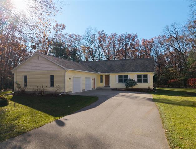 Builiding view thirty five for 423 Fernwood, Muskegon, MI. 49442