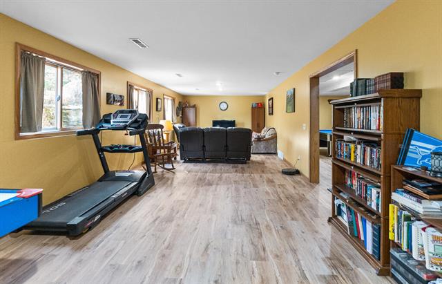 Builiding view thirty three for 423 Fernwood, Muskegon, MI. 49442