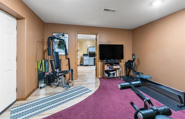 Builiding view thirty two for 423 Fernwood, Muskegon, MI. 49442