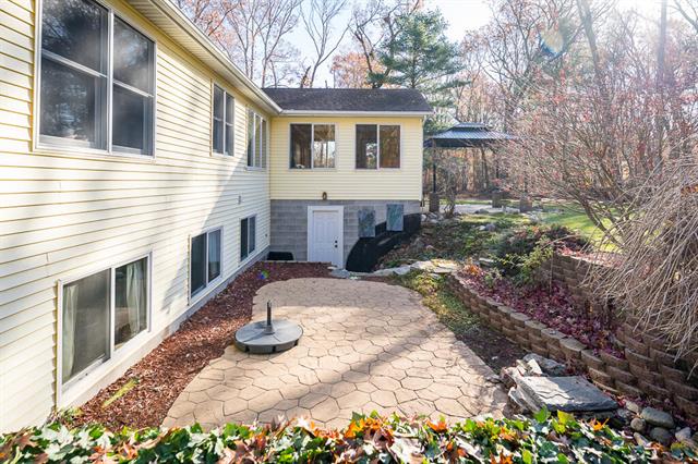 Builiding view three for 423 Fernwood, Muskegon, MI. 49442