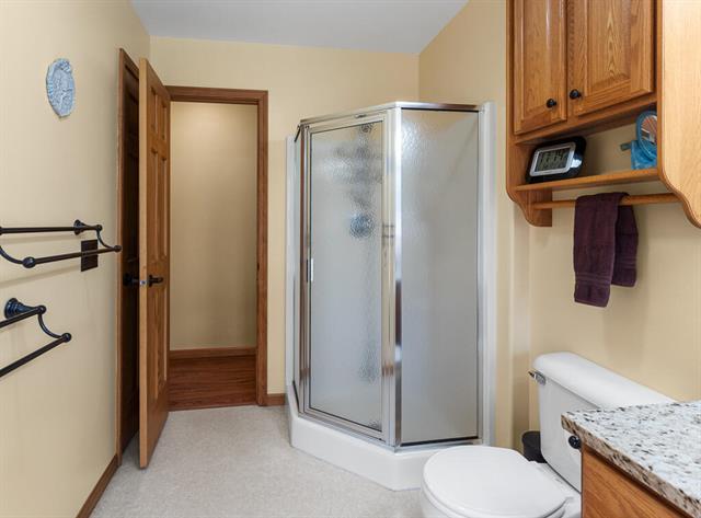 Builiding view twenty one for 423 Fernwood, Muskegon, MI. 49442