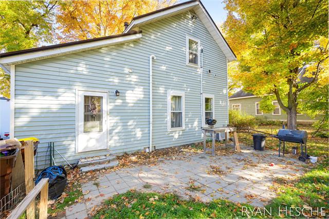 Builiding view four for 150 Main, Saranac, MI. 48881