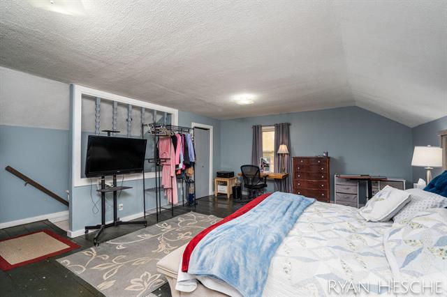 Builiding view nineteen for 150 Main, Saranac, MI. 48881