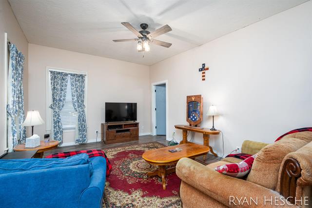 Builiding view thirteen for 150 Main, Saranac, MI. 48881