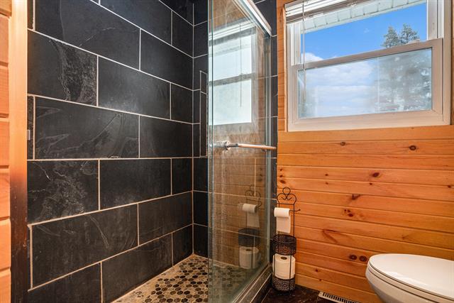 Builiding view fifteen for 69705 Eisenhower, Sturgis, MI. 49091