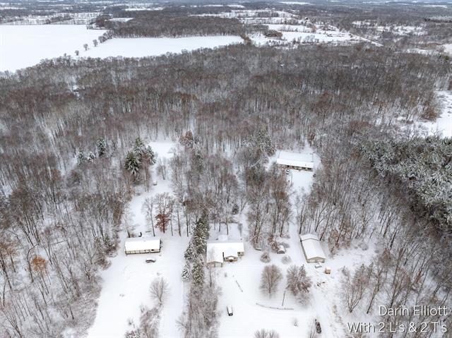 Builiding view forty one for 3155 Cowboy Cove, Ionia, MI. 48846