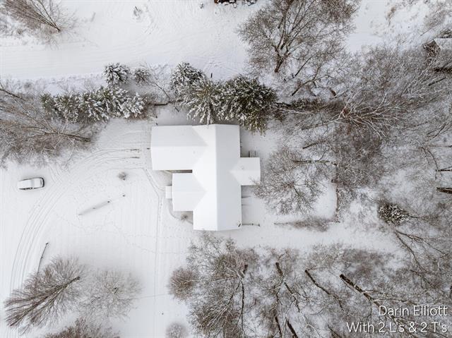 Builiding view thirty eight for 3155 Cowboy Cove, Ionia, MI. 48846