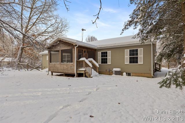 Builiding view thirty six for 3155 Cowboy Cove, Ionia, MI. 48846