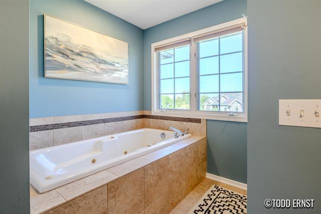 Builiding view twenty three for 5814 Cannon Hills, Ada, MI. 49301