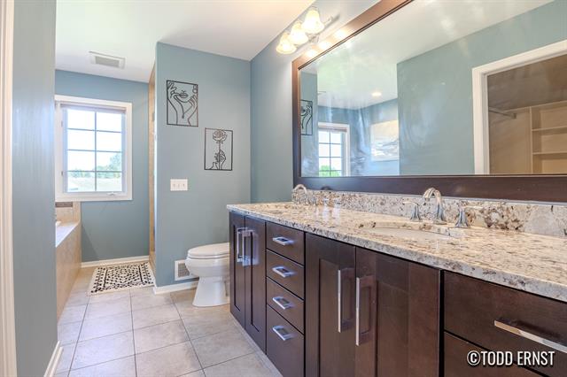 Builiding view twenty two for 5814 Cannon Hills, Ada, MI. 49301