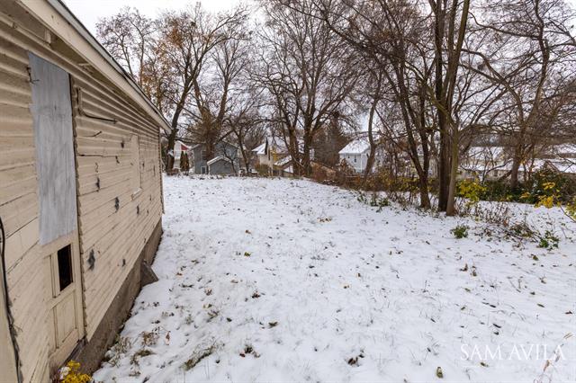 Builiding view eighteen for 452 Howard, Grand Rapids, MI. 49507