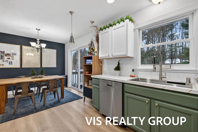 Builiding view eighteen for 19210 Glendale, Spring Lake, MI. 49456