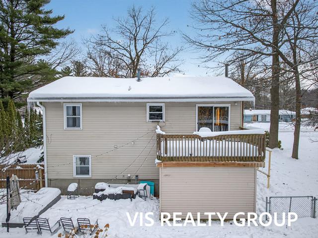 Builiding view fifty five for 19210 Glendale, Spring Lake, MI. 49456