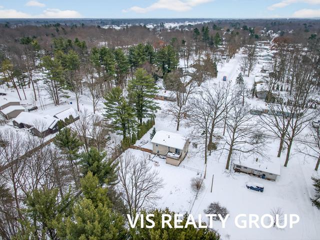 Builiding view fifty four for 19210 Glendale, Spring Lake, MI. 49456