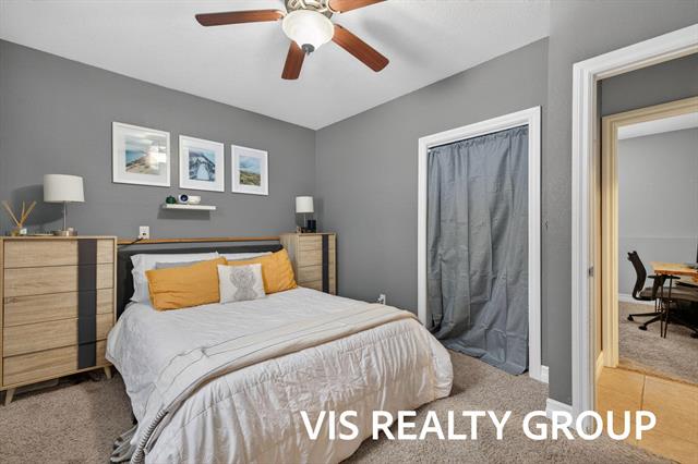 Builiding view forty five for 19210 Glendale, Spring Lake, MI. 49456