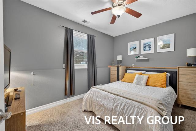 Builiding view forty four for 19210 Glendale, Spring Lake, MI. 49456