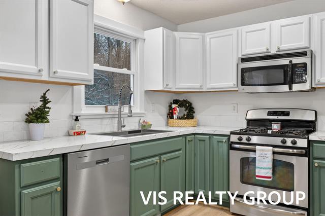 Builiding view thirteen for 19210 Glendale, Spring Lake, MI. 49456