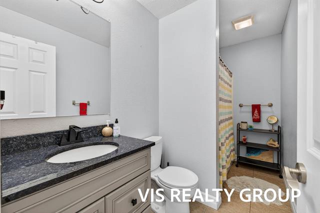 Builiding view twenty eight for 19210 Glendale, Spring Lake, MI. 49456