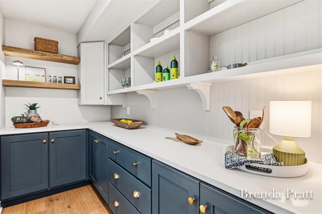 Builiding view eight for 2559 Alger, Grand Rapids, MI. 49546