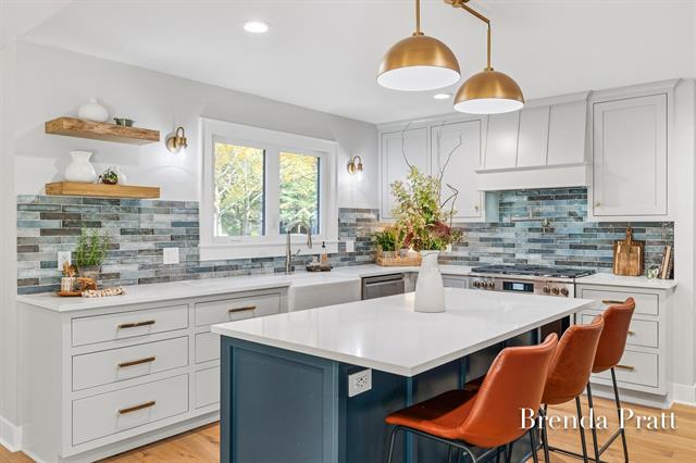 Builiding view five for 2559 Alger, Grand Rapids, MI. 49546