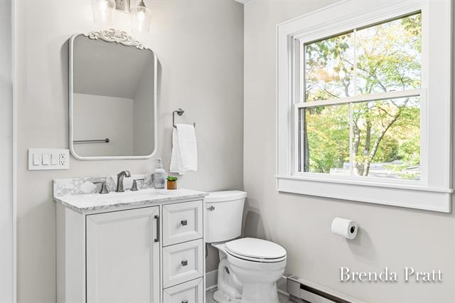 Builiding view forty for 2559 Alger, Grand Rapids, MI. 49546