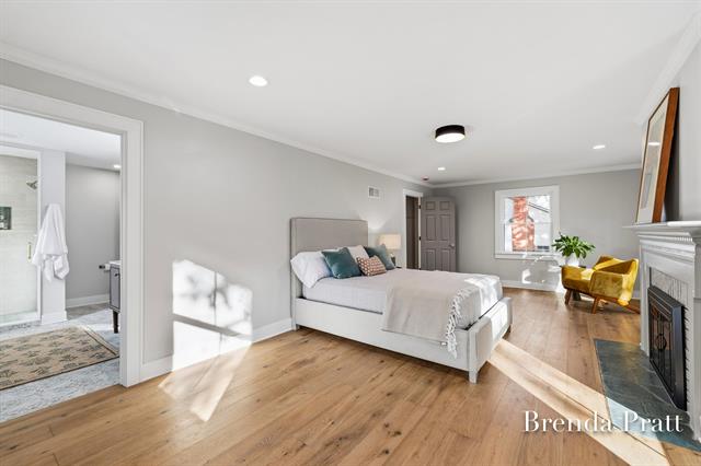 Builiding view seventeen for 2559 Alger, Grand Rapids, MI. 49546