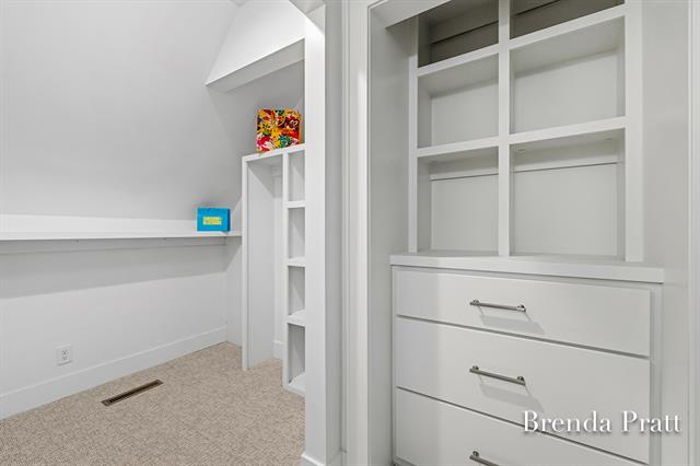 Builiding view thirty three for 2559 Alger, Grand Rapids, MI. 49546