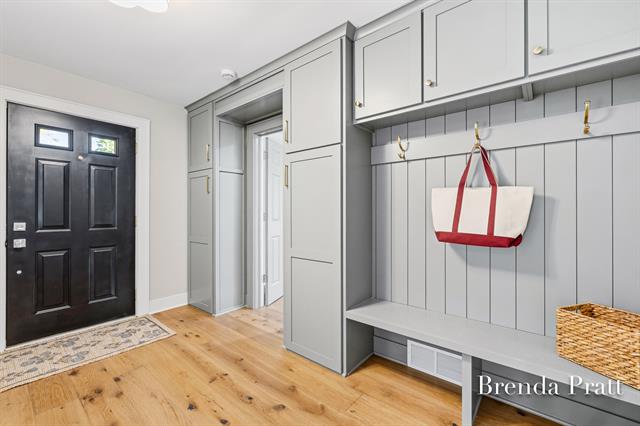 Builiding view twenty four for 2559 Alger, Grand Rapids, MI. 49546