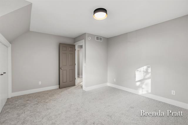 Builiding view twenty six for 2559 Alger, Grand Rapids, MI. 49546