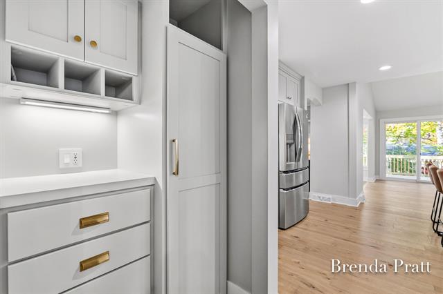 Builiding view twenty three for 2559 Alger, Grand Rapids, MI. 49546