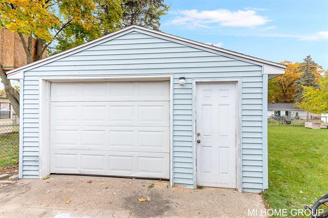 Builiding view fourteen for 3801 Taft, Wyoming, MI. 49519