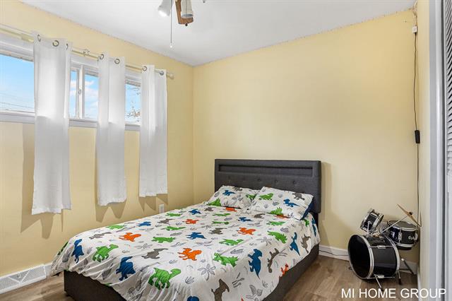 Builiding view nine for 3801 Taft, Wyoming, MI. 49519