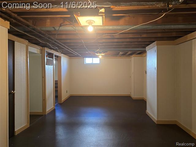 Builiding view seventeen for 629 N Campbell, Royal Oak, MI. 48067