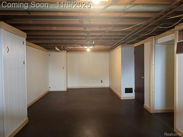 Builiding view sixteen for 629 N Campbell, Royal Oak, MI. 48067